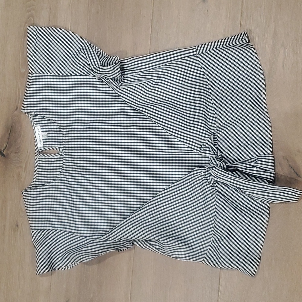 Roommates Women's XL Black White Checker Short Sleeve Blouse
